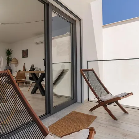 Surf & In By Lisbeyond *